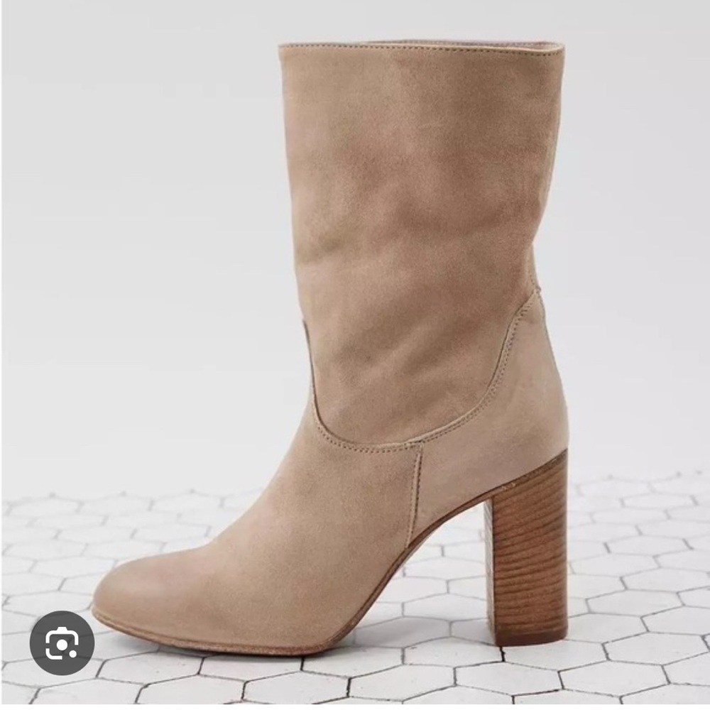 Vero Cuoio Beige Heeled Boots